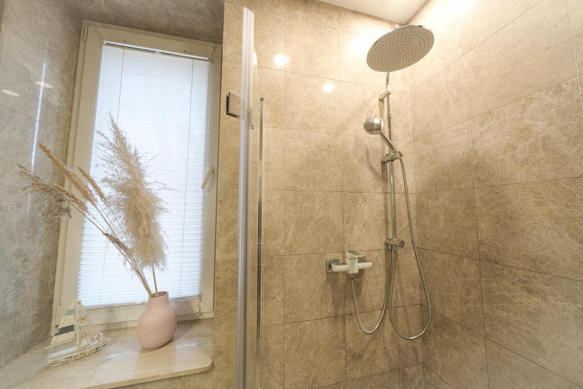 Apartament Sunset Boulevard Z Tarasem Dla 4 Gosci غدينيا المظهر الخارجي الصورة